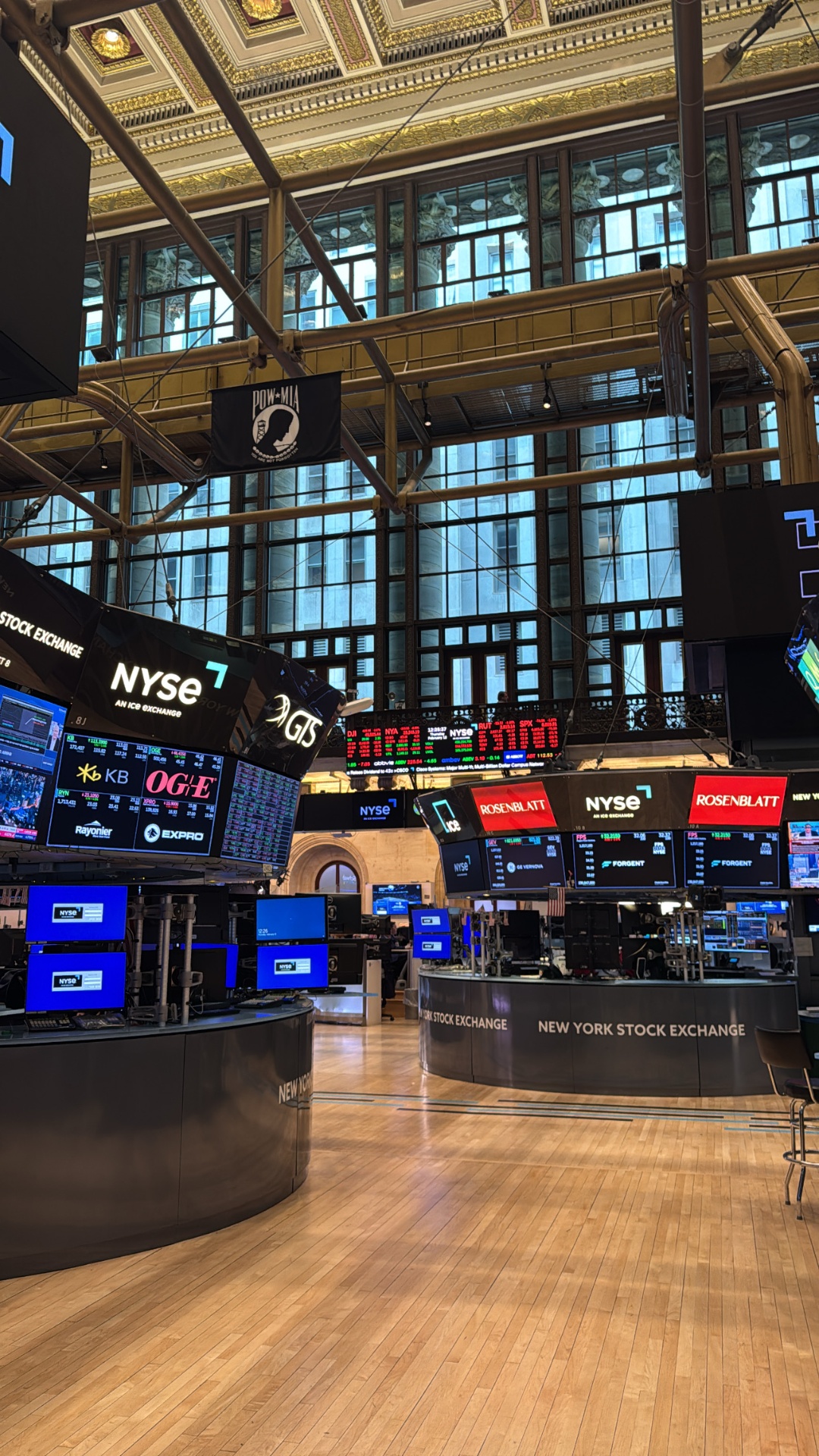 Architectural view of the NYSE main hall